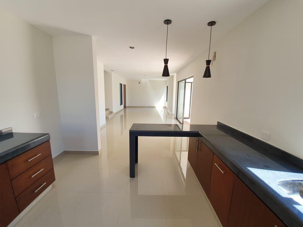 House with a SPACIOUS YARD north of Mérida, Conkal