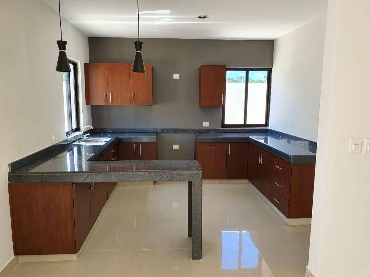 House with a SPACIOUS YARD north of Mérida, Conkal