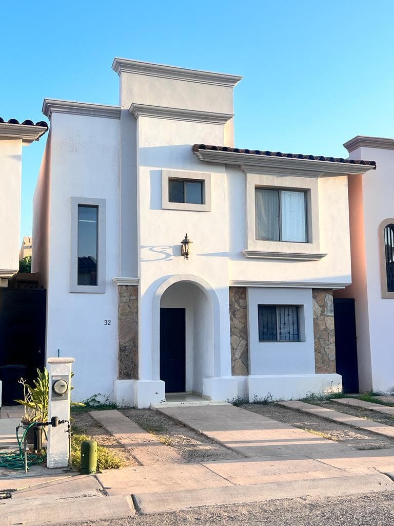 House for rent in El Conquistador Residencial.