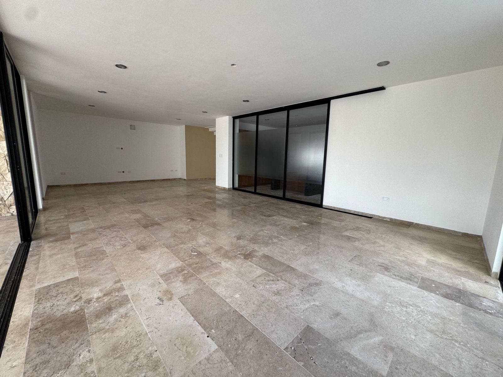 House for sale in Mérida on NORTEMERIDA Private Road