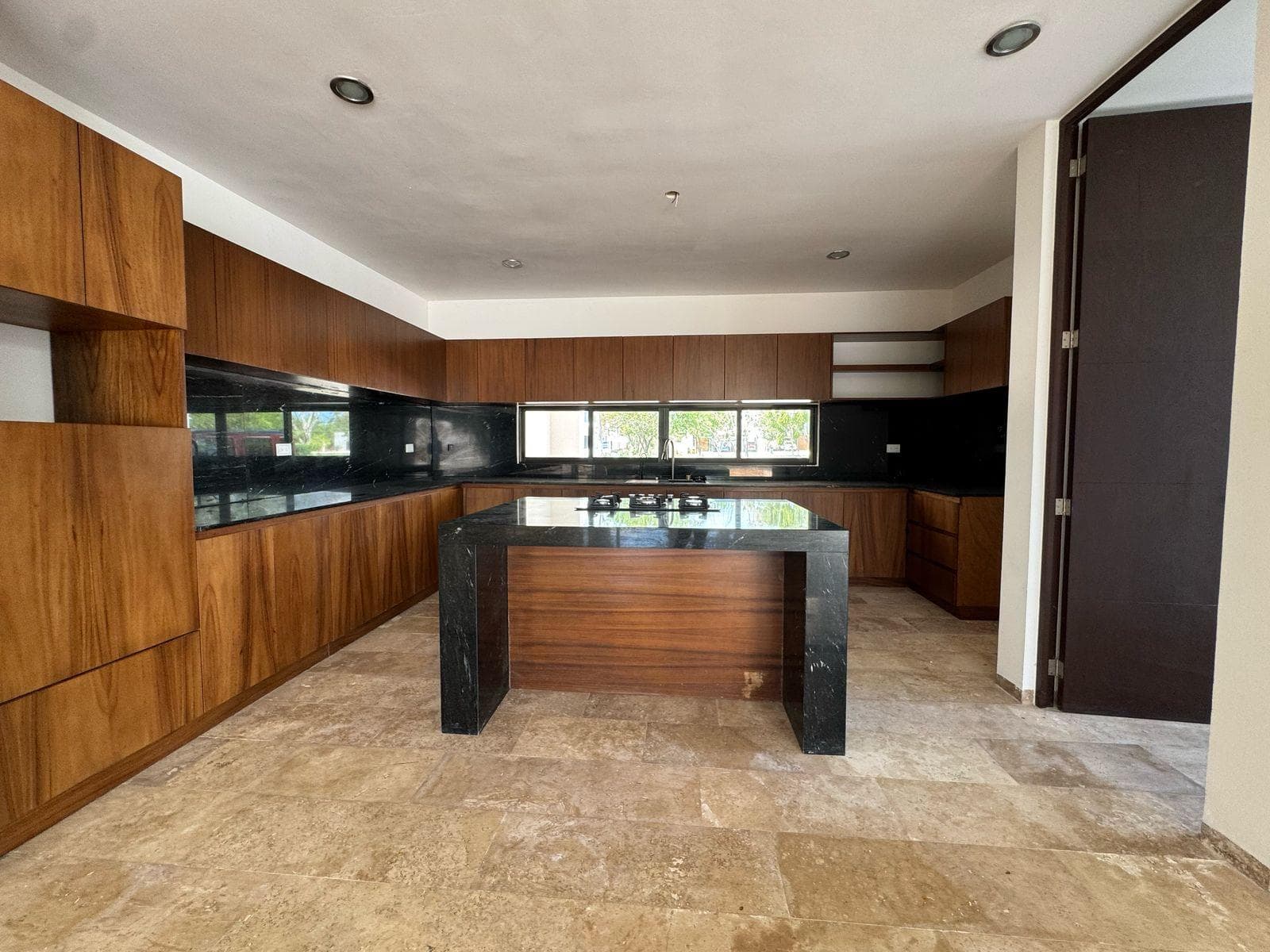 House for sale in Mérida on NORTEMERIDA Private Road