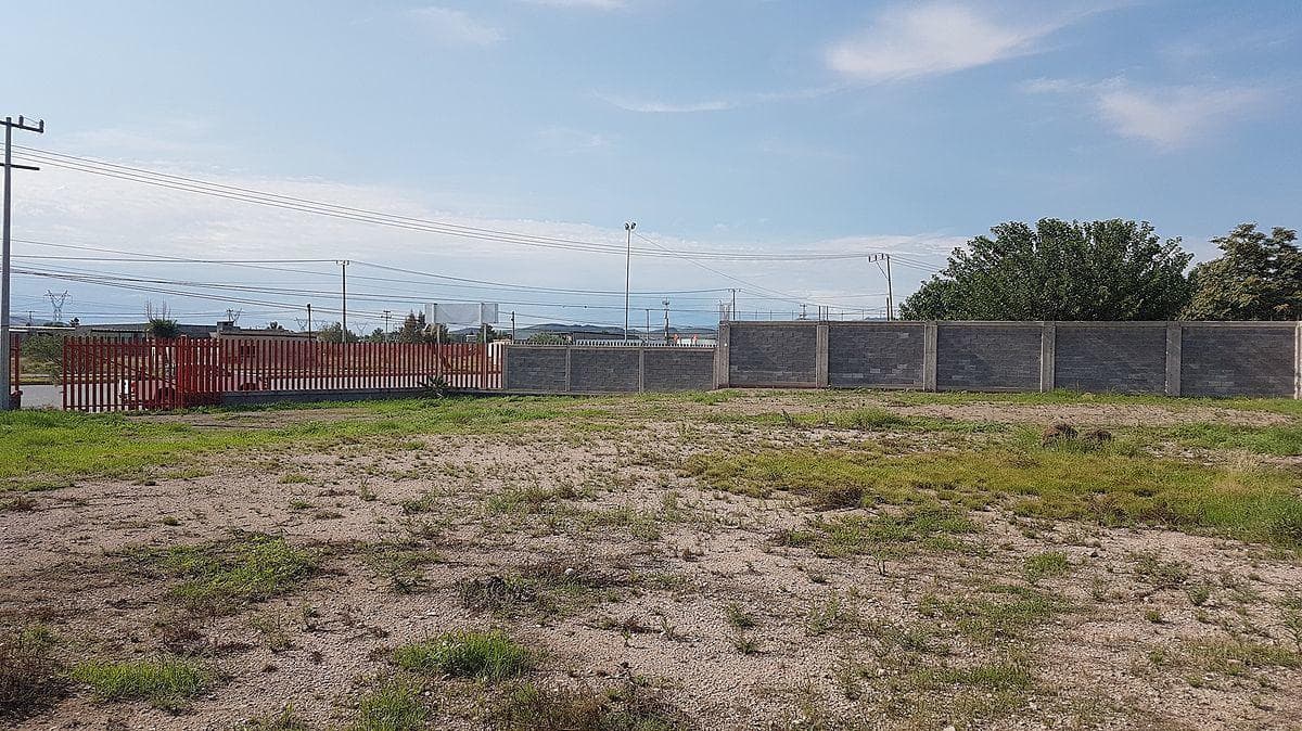 Commercial Land for Rent in R. Almada, $35,000 (excluding VAT)