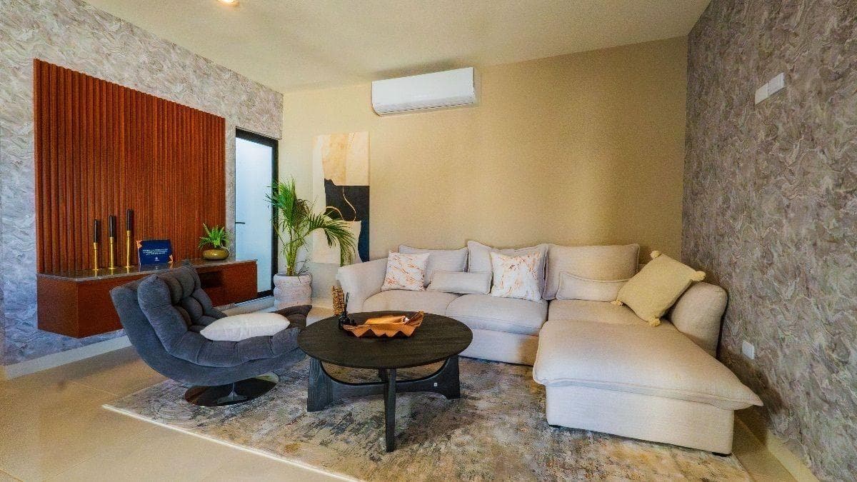 Single-story house north of Mérida Conkal, located on a private lot