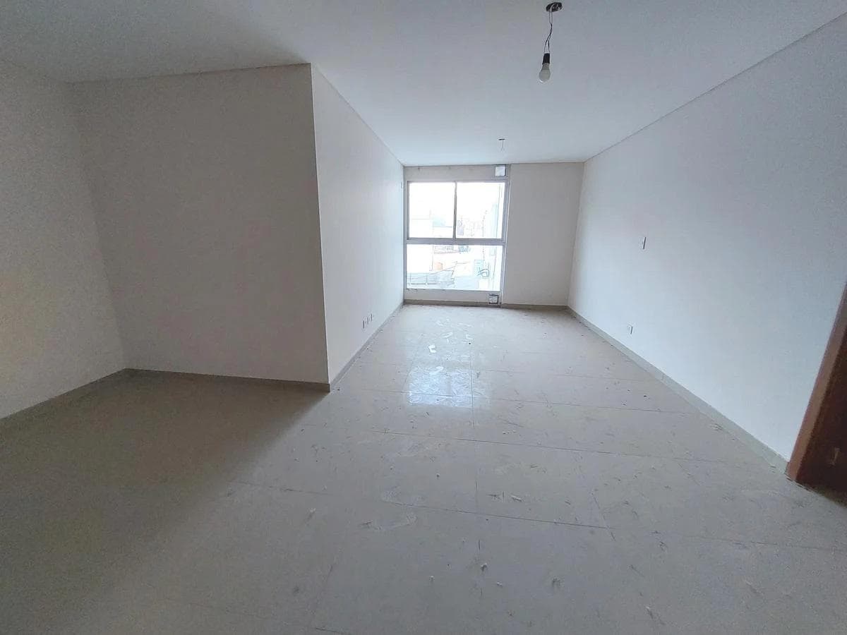 Brand-New Studio Apartment for Sale, Can Be Divided. Martin