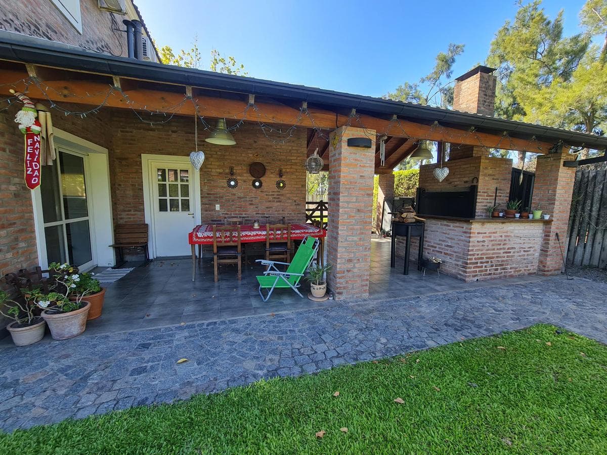 House for Sale in Talar Del Lago I