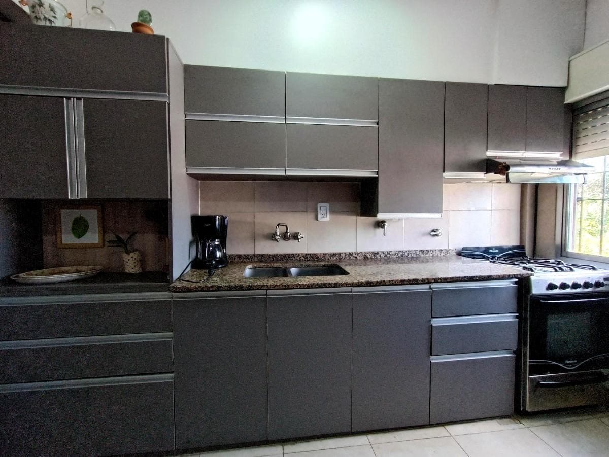 FOR SALE - 2 Upper-floor Apartments and a Warehouse - Belgrano, Rosario.