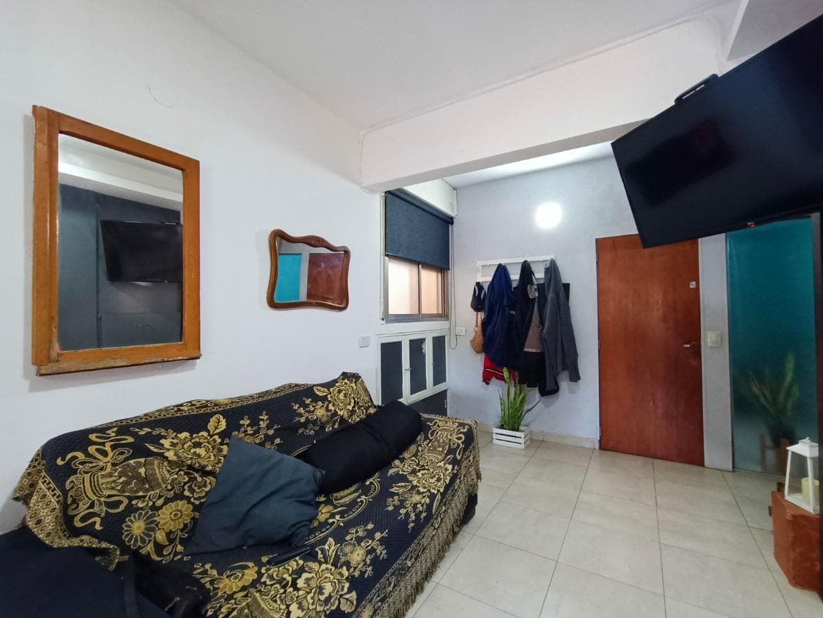 FOR SALE - 2 Upper-floor Apartments and a Warehouse - Belgrano, Rosario.