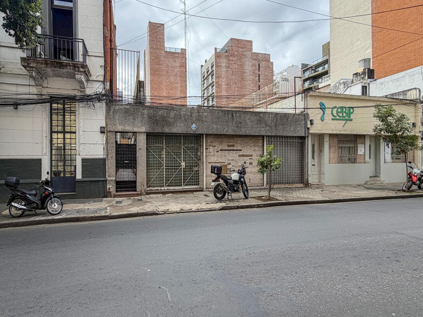 Land suitable for an 8-story high-rise building in downtown Rosario
