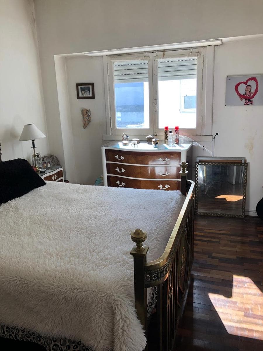Bright 3-Room Apartment in the Downtown Area