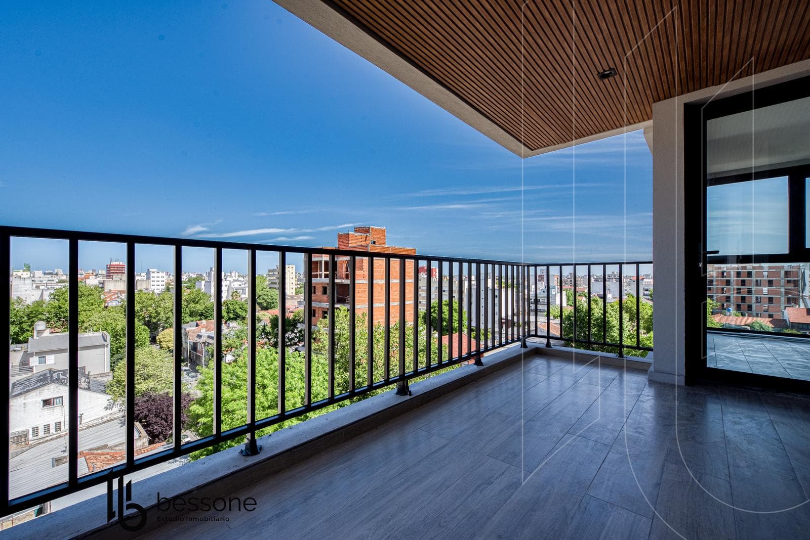 Departamento en Plaza Mitre con Terraza