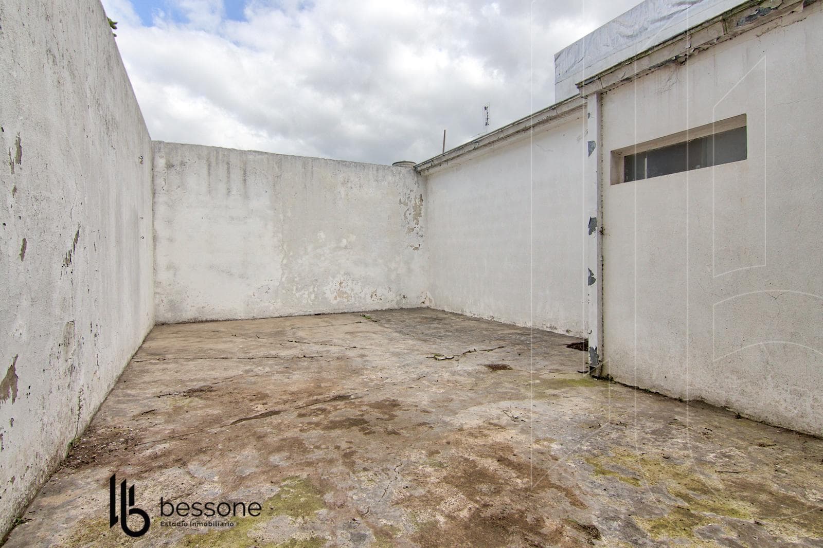 Casa 3 Ambientes Con Garage y Lavadero Zona Gascon y Peru