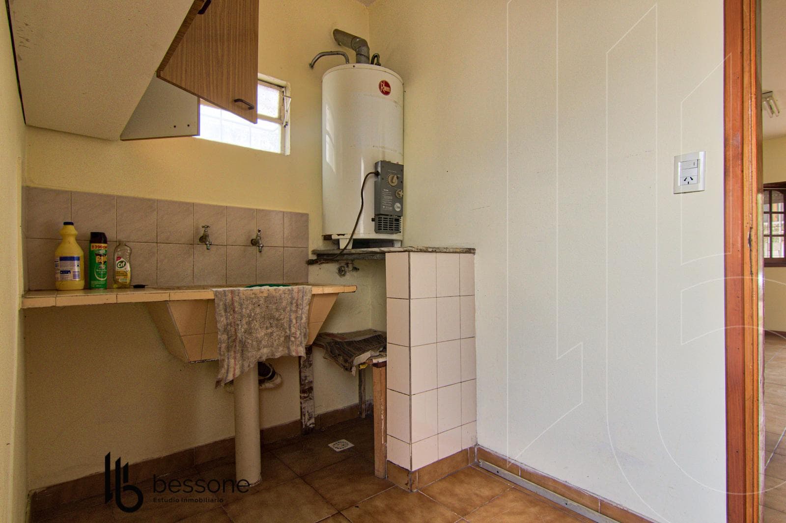 Casa 3 Ambientes Con Garage y Lavadero Zona Gascon y Peru