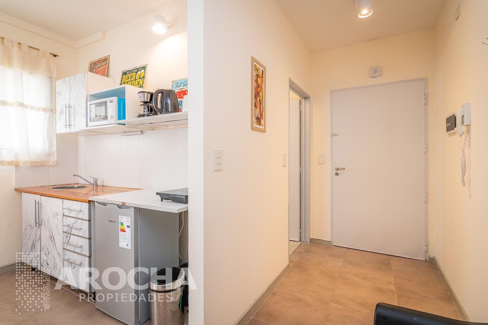 A furnished apartment. Annual lease