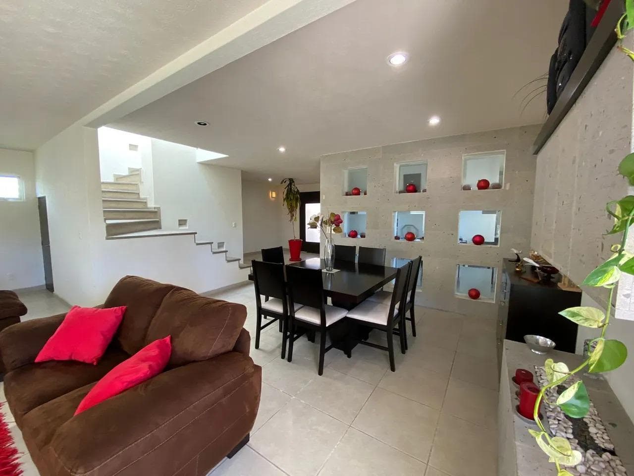HOUSE FOR SALE IN METEPEC, NEAR THE TRAIN STATION