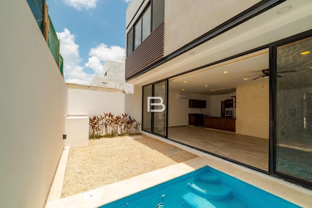 House for Sale with a Beautiful View in Cancún