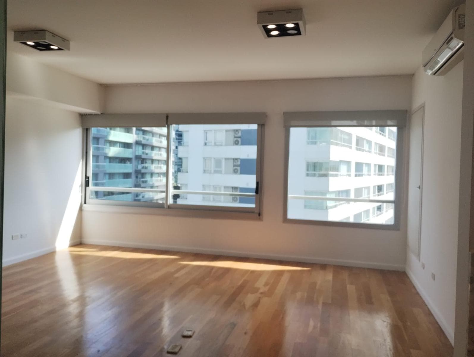 Monoambiente con cochera apto profesional en zencity Puerto Madero!!