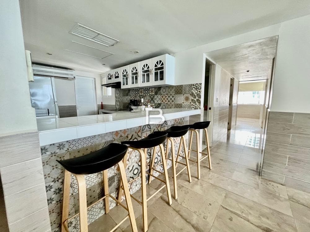 Oleo Apartment for Sale or Vacation Rental