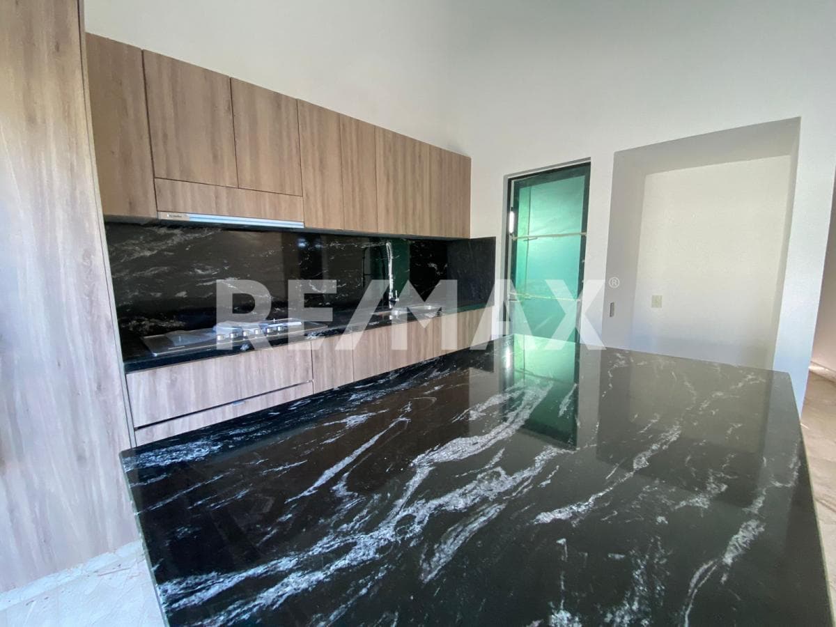 House for Sale in Morelos, Lomas de Cocoyoc Subdivision