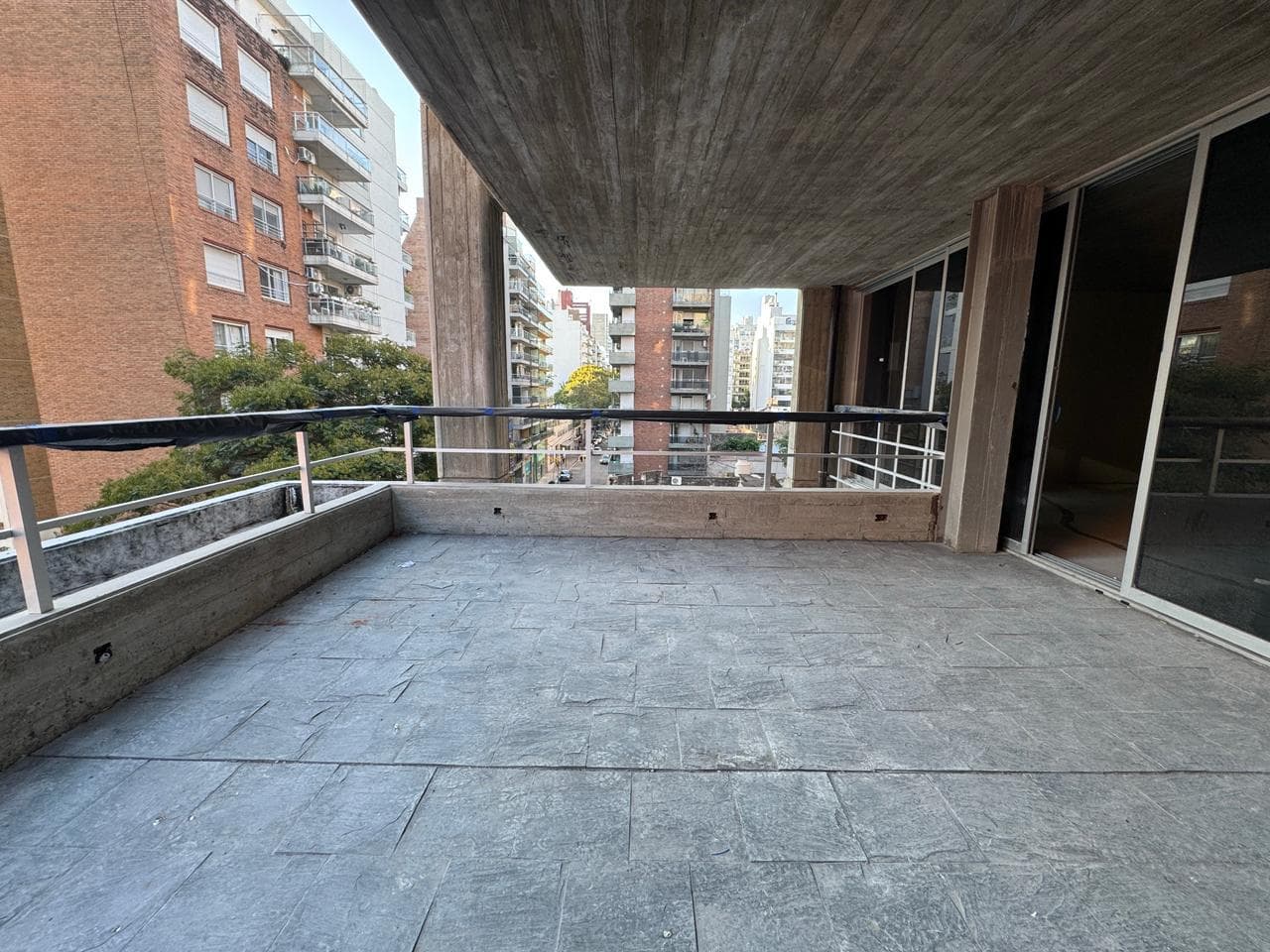 3-bedroom apartment for sale, 3rd floor, with garage, at 100 Balcarce Street