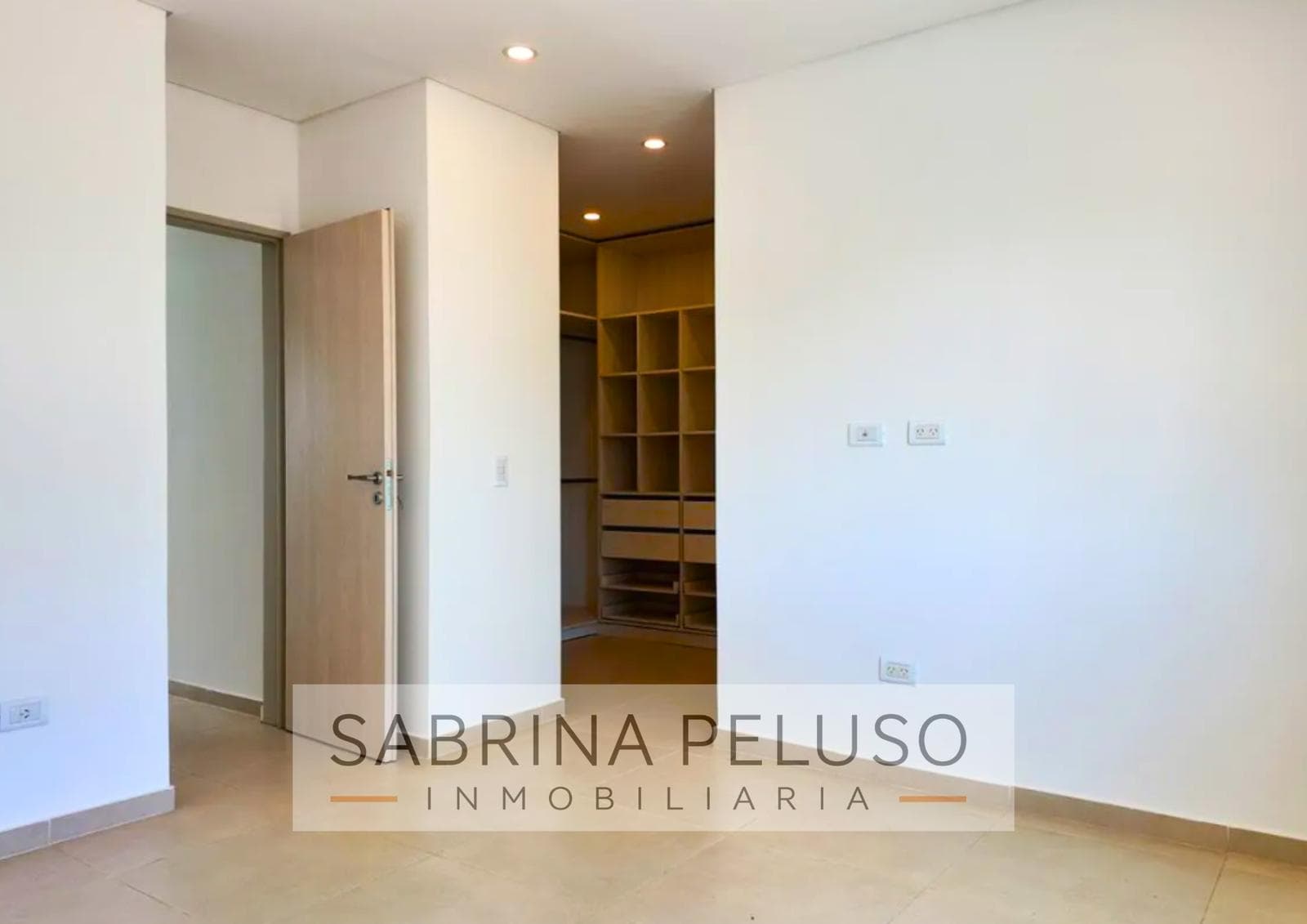 HOUSE FOR SALE in Alvarez del Bosque, MORENO