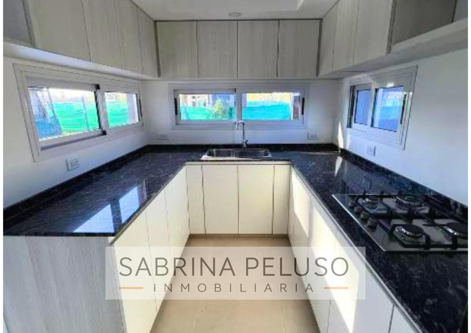 HOUSE FOR SALE in Alvarez del Bosque, MORENO