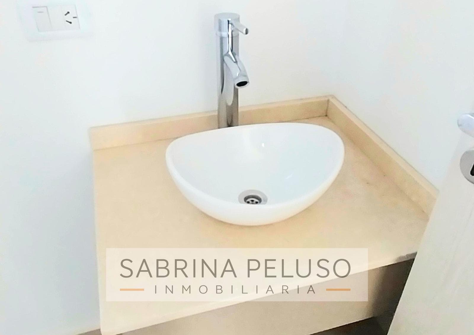 HOUSE FOR SALE in Alvarez del Bosque, MORENO