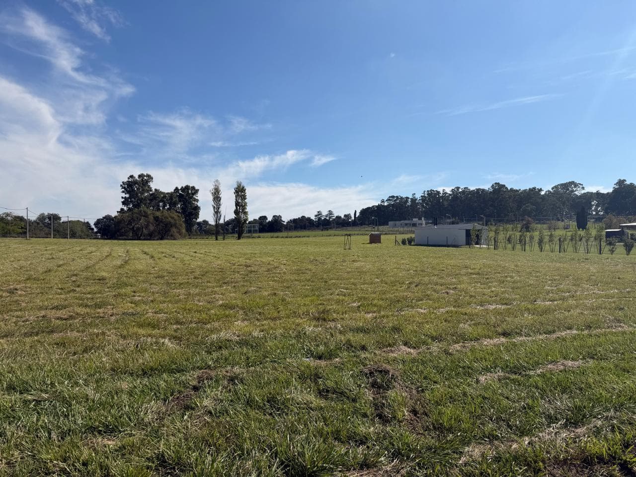 Land for Sale in the El Paraiso Neighborhood of Tandil, Near Axion and the Los Cardos Rugby Club.