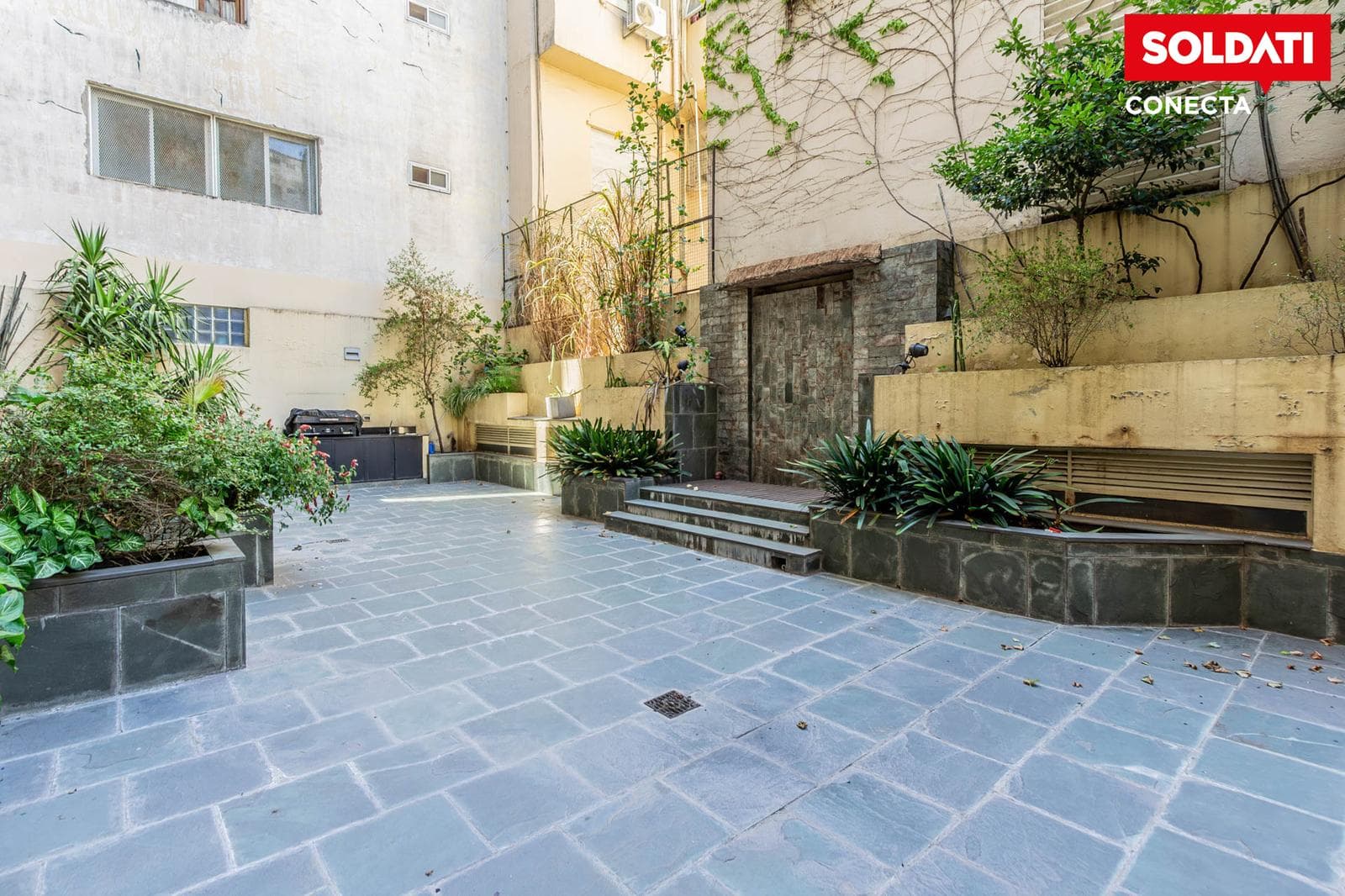 4-Room Apartment with Patio and Grill for Sale