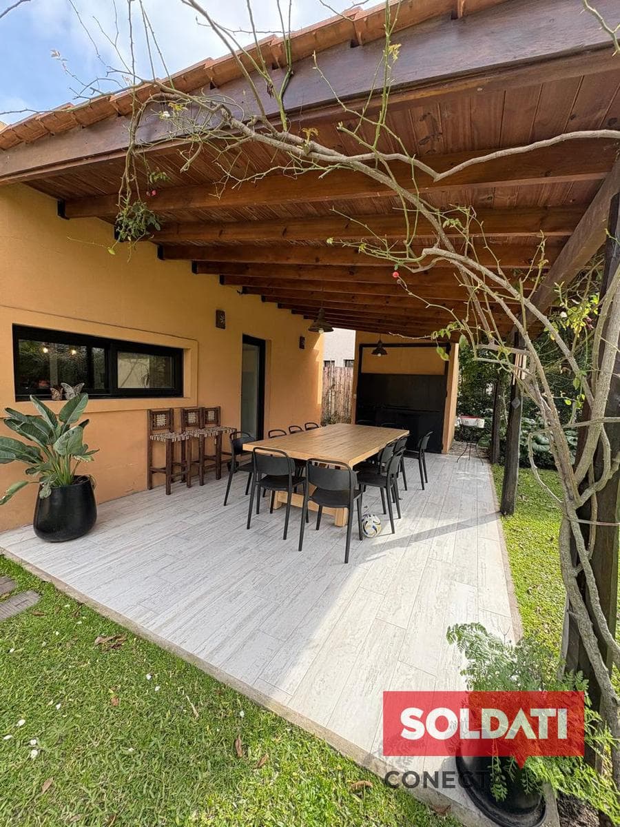 Summer Rental House in Bella Vista - January (Including New Year's) - Gated Community