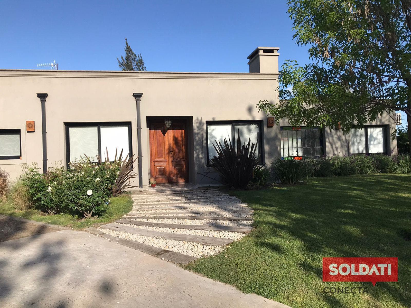 Summer Rental Home in Bella Vista - January - Bella Vista Chico Gated Community