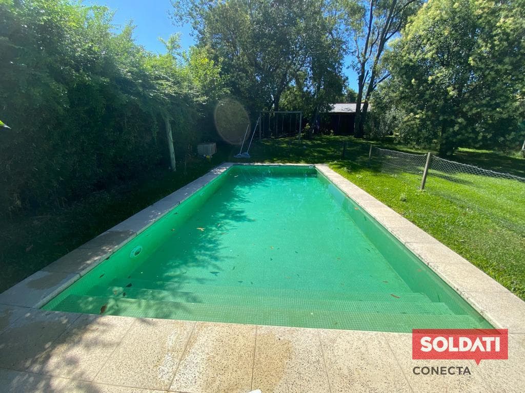 Summer Rental House in Bella Vista: January 1 and 2