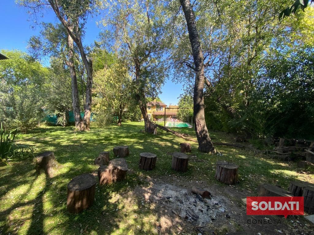 Summer Rental House in Bella Vista: January 1 and 2