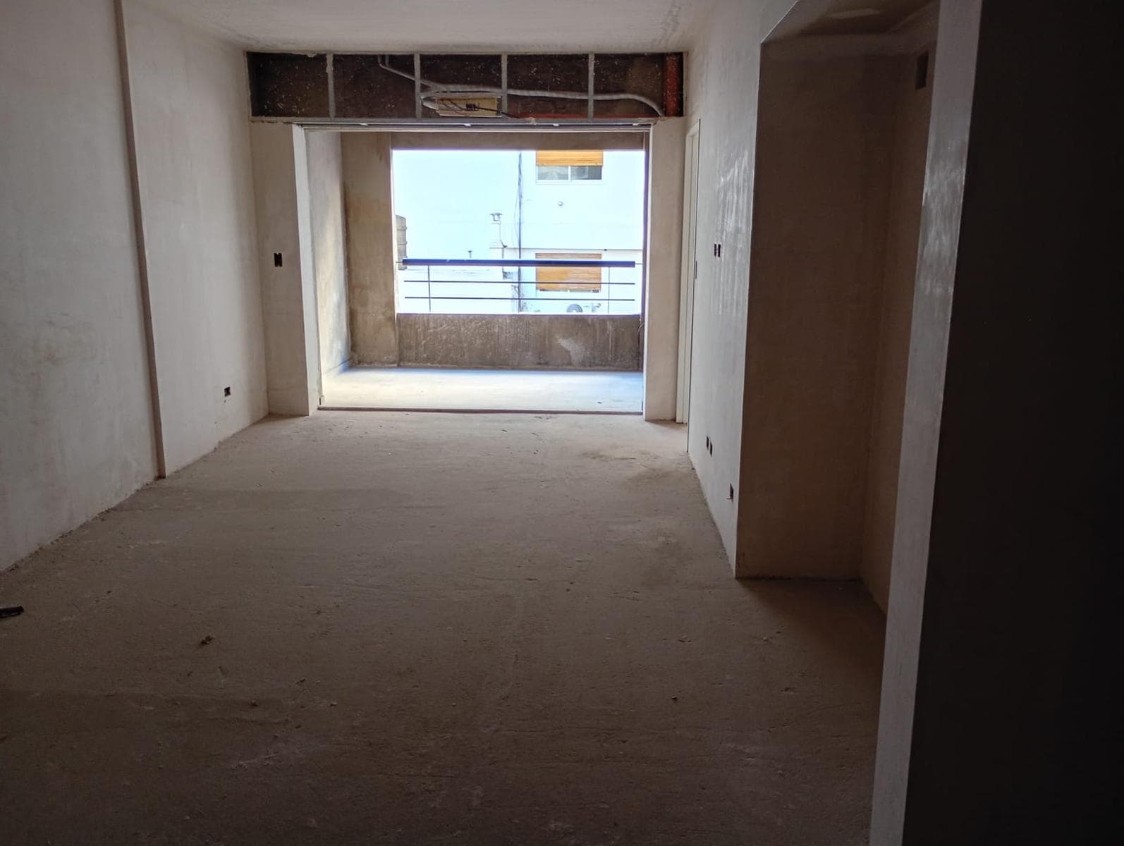 Caballito: 2-room apartment for sale with a balcony facing the back of the building—financing available.