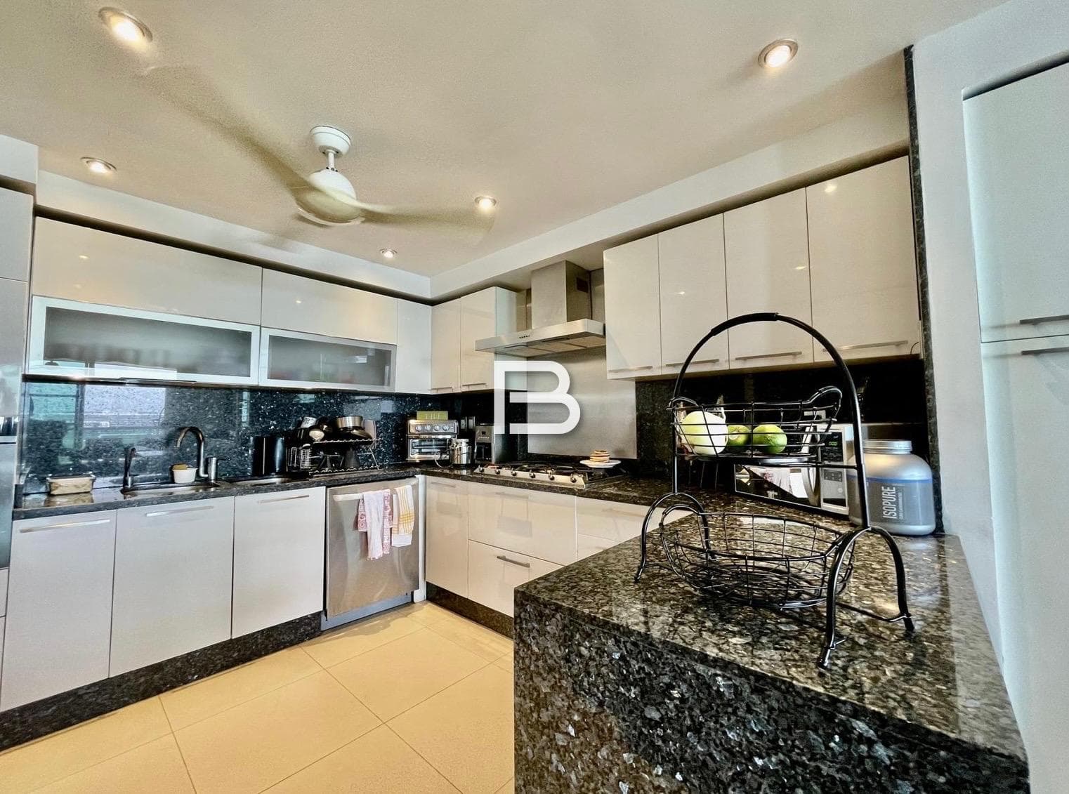Apartment for Rent in the Hotel Zone