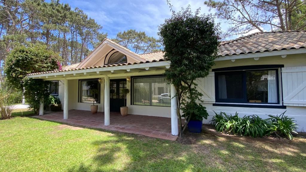 House for Rent in Laguna Blanca - TM5946