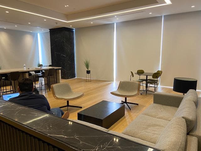OFFICE FOR RENT IN VALLE ORIENTE