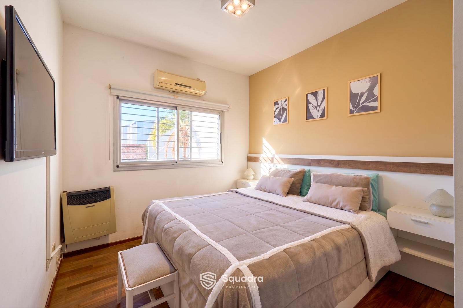 FOR SALE | TRADE - 3-bedroom house with double garage and pool - Echesortu, Rosario - QUALIFIES FOR A MORTGAGE.