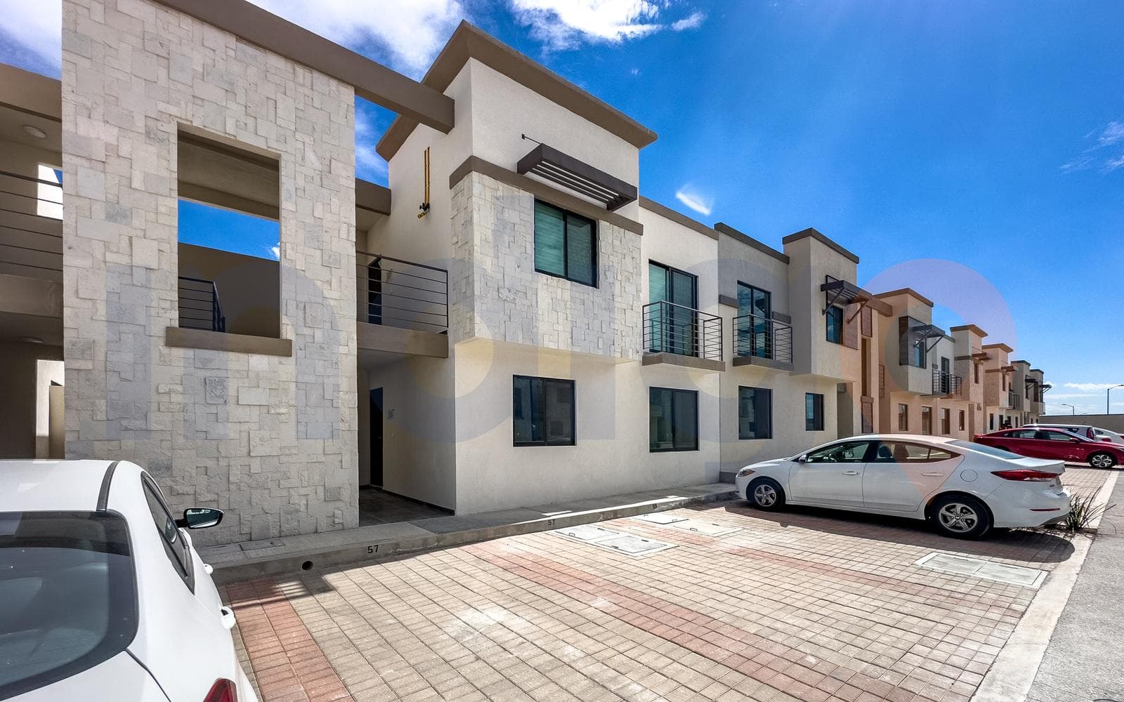 Apartment for Sale in La Vista Residencial on an Upper Floor