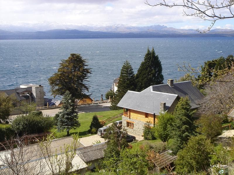 Excellent property on Av. Bustillo, km 1 - Bariloche