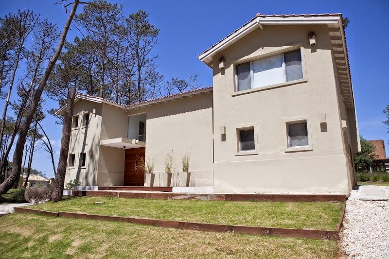 Laguna Blanca Venta y Alquiler Casa Roca tm 7470