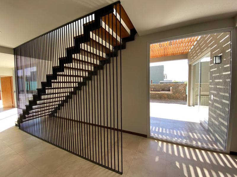 Spectacular Palmares Valley Home