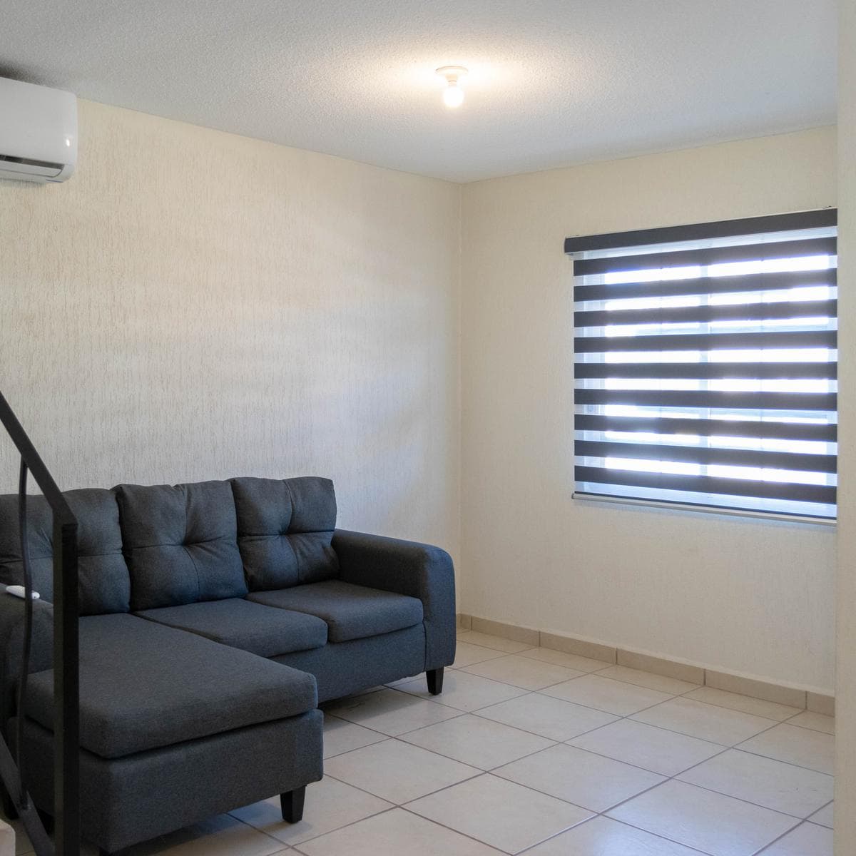 Two-story house for rent in Stanza Torralba.