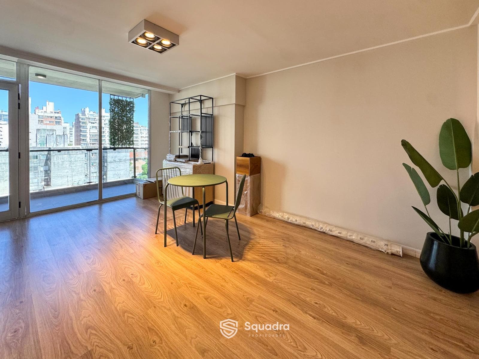 FOR SALE/FINANCING - Apartment - 2 bedrooms - Balcony and amenities - Martin, Rosario