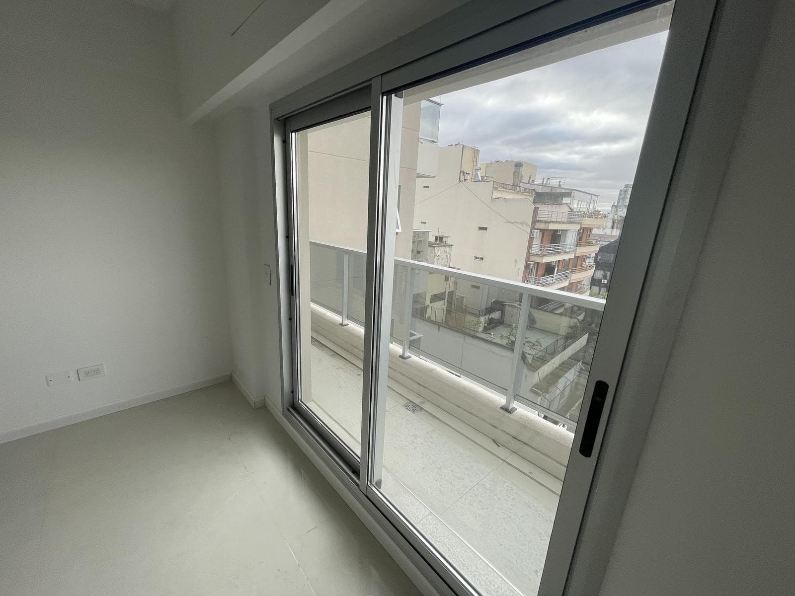 4-Room Apartment in Barrio Norte
