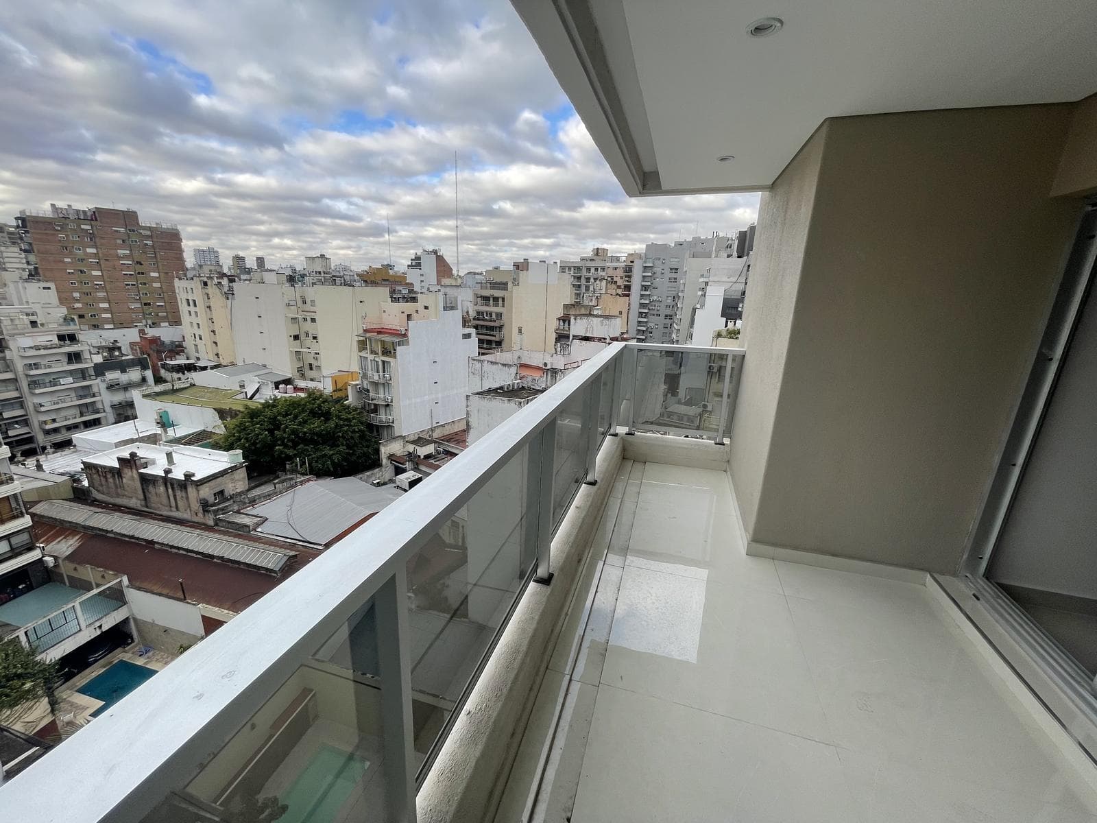 4-Room Apartment in Barrio Norte