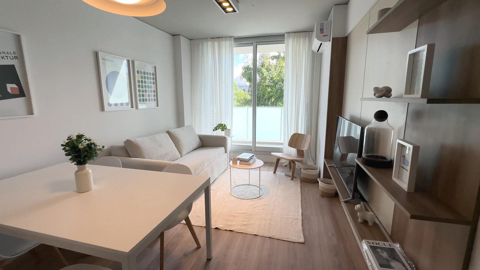 2-ROOM APARTMENT FOR SALE—IDEAL INVESTMENT IN SAN TELMO