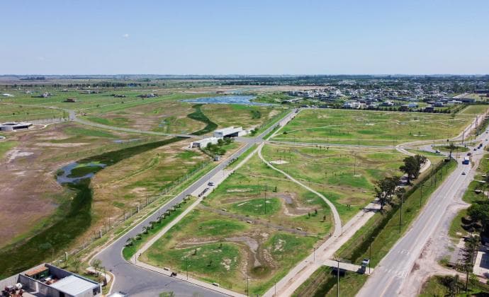 FOR SALE - Lot in the San Sebastián Neighborhood, Funes