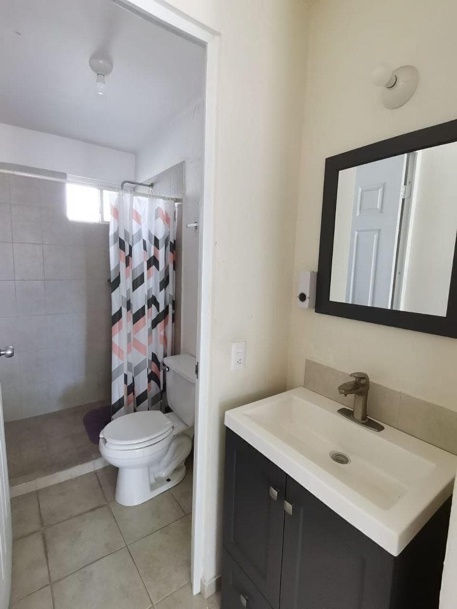 SEMI-FURNISHED HOUSE FOR RENT, VIÑEDOS, QUERÉTARO