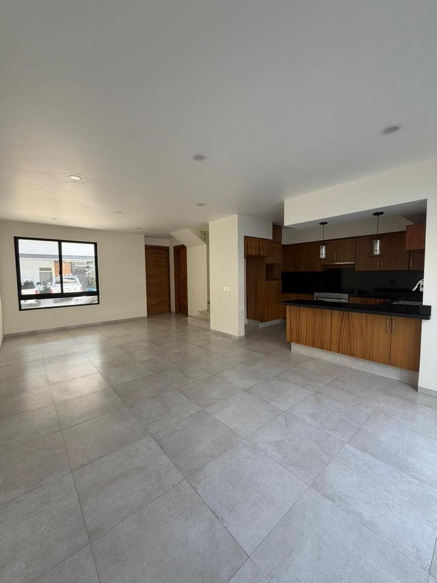 HOUSE FOR SALE IN VALLE IMPERIAL, ZAPOPÁN, JALISCO