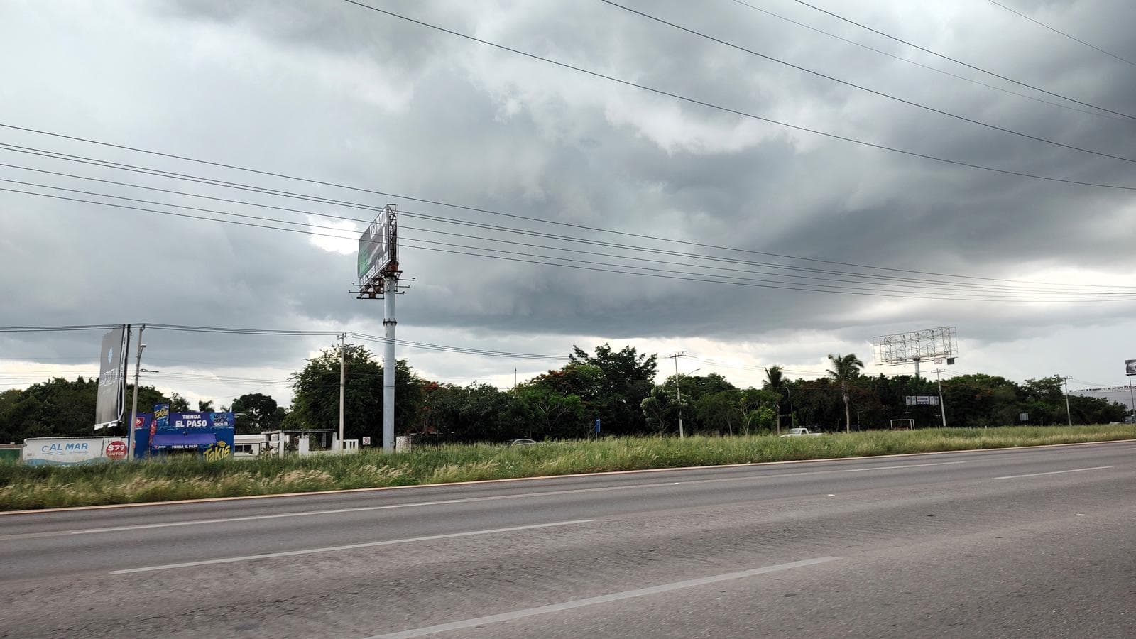 800 m2 lot on the Progreso Highway, Km 12, Xcanatun